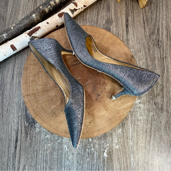 *Badgley Mischka | Silver Metallic Fabric Pumps with Jeweled Heels Size 9.5 - Picture 6 of 16